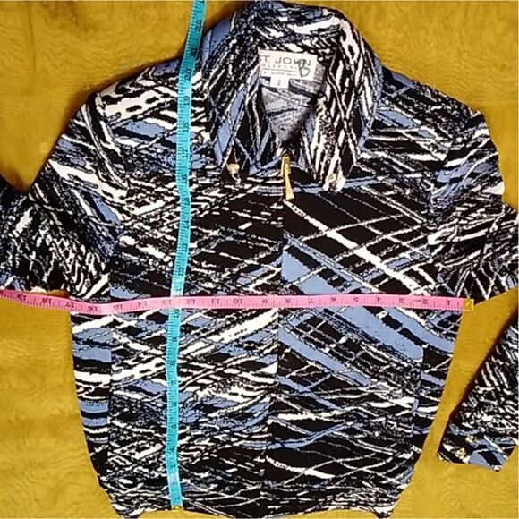 VTG, ST.JOHN Stylish Blue and Black Patterned Women's Blazer and Blouse Size 2 - Picture 10 of 11